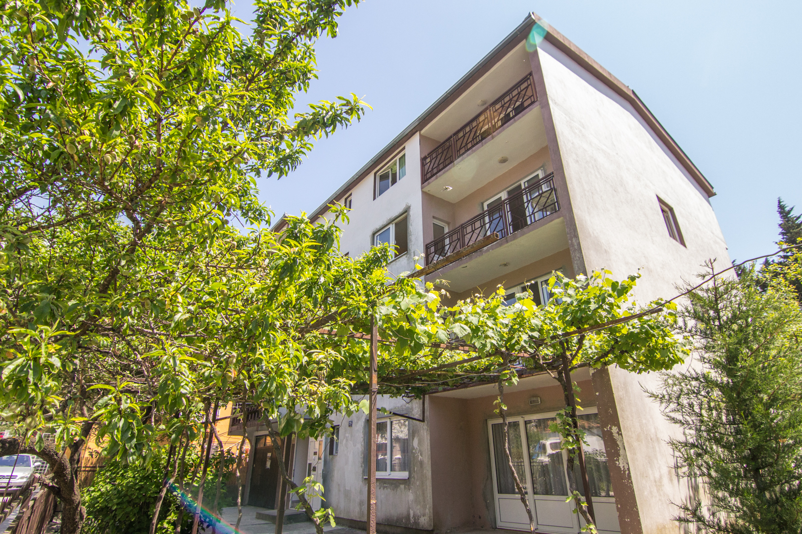 СУТОМОРЕ - ВИЛА БОГОЕВИЌ